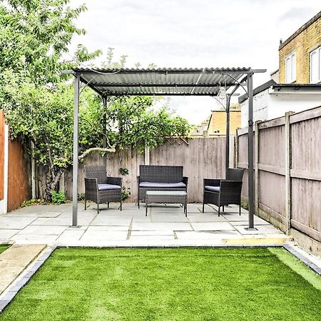 Cozy 3 Bed Home In London, Free Parking, Sleeps 8! Екстер'єр фото