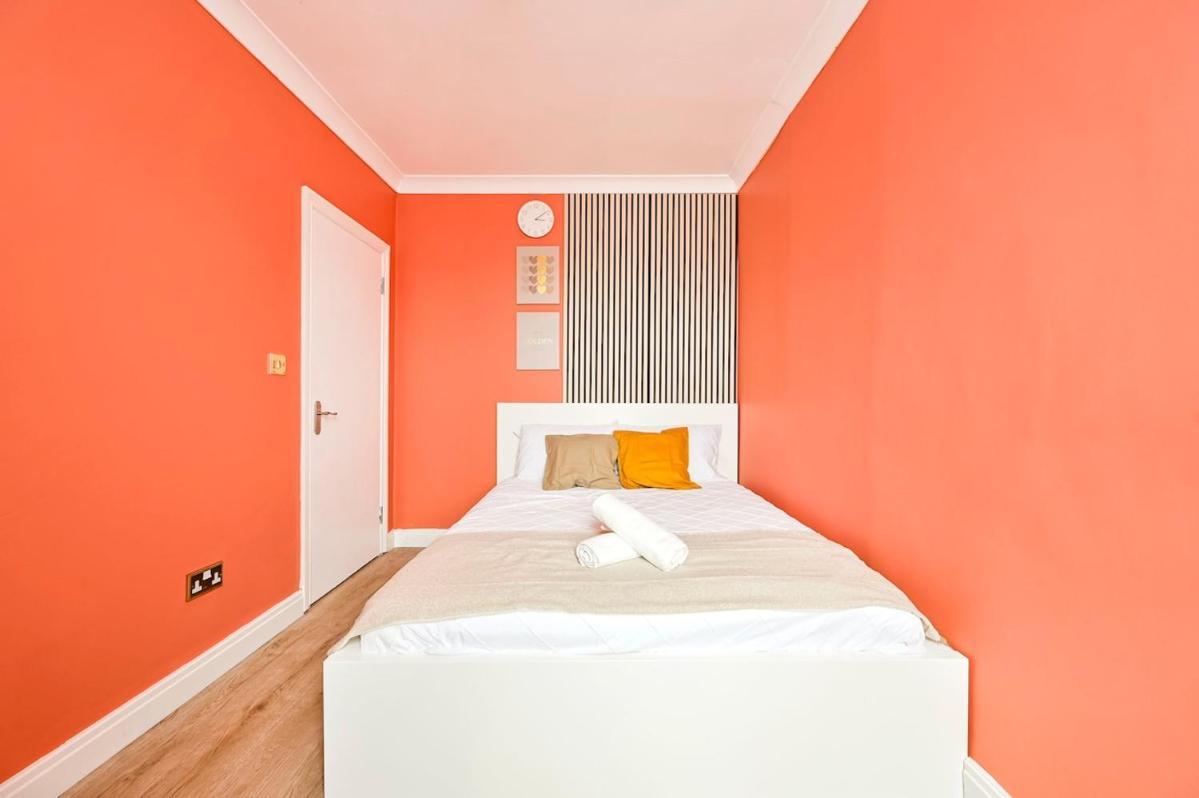 Cozy 3 Bed Home In London, Free Parking, Sleeps 8! Екстер'єр фото